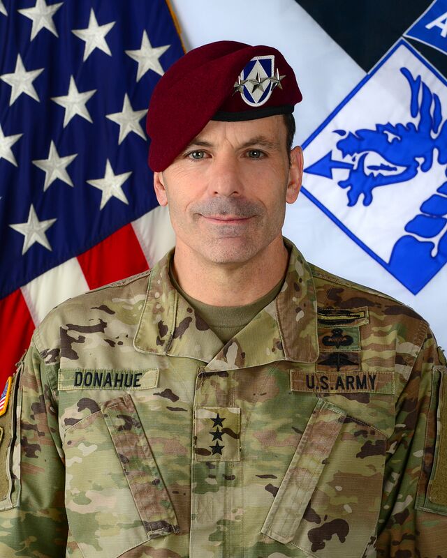 commander du fildena