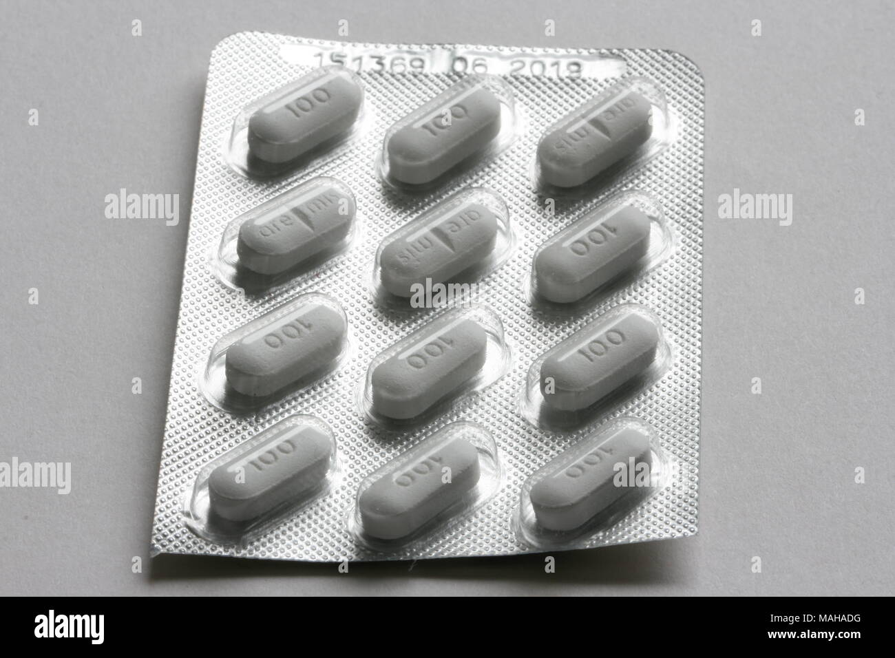 sertraline 100 mg compendium
